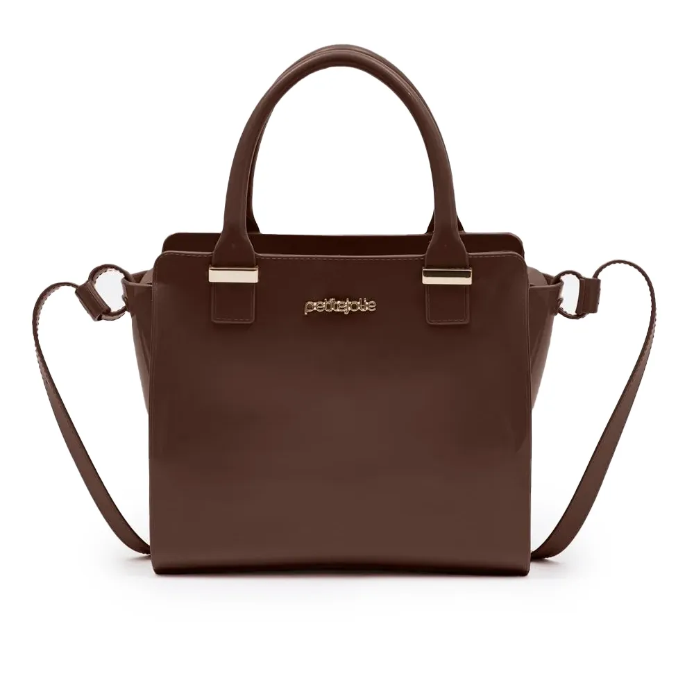 Bolsa feminina Petite Jolie Love II marrom frontal isolada com destaque no material